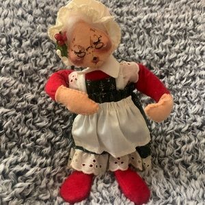 Vintage 1992 Annalee Mrs. Claus